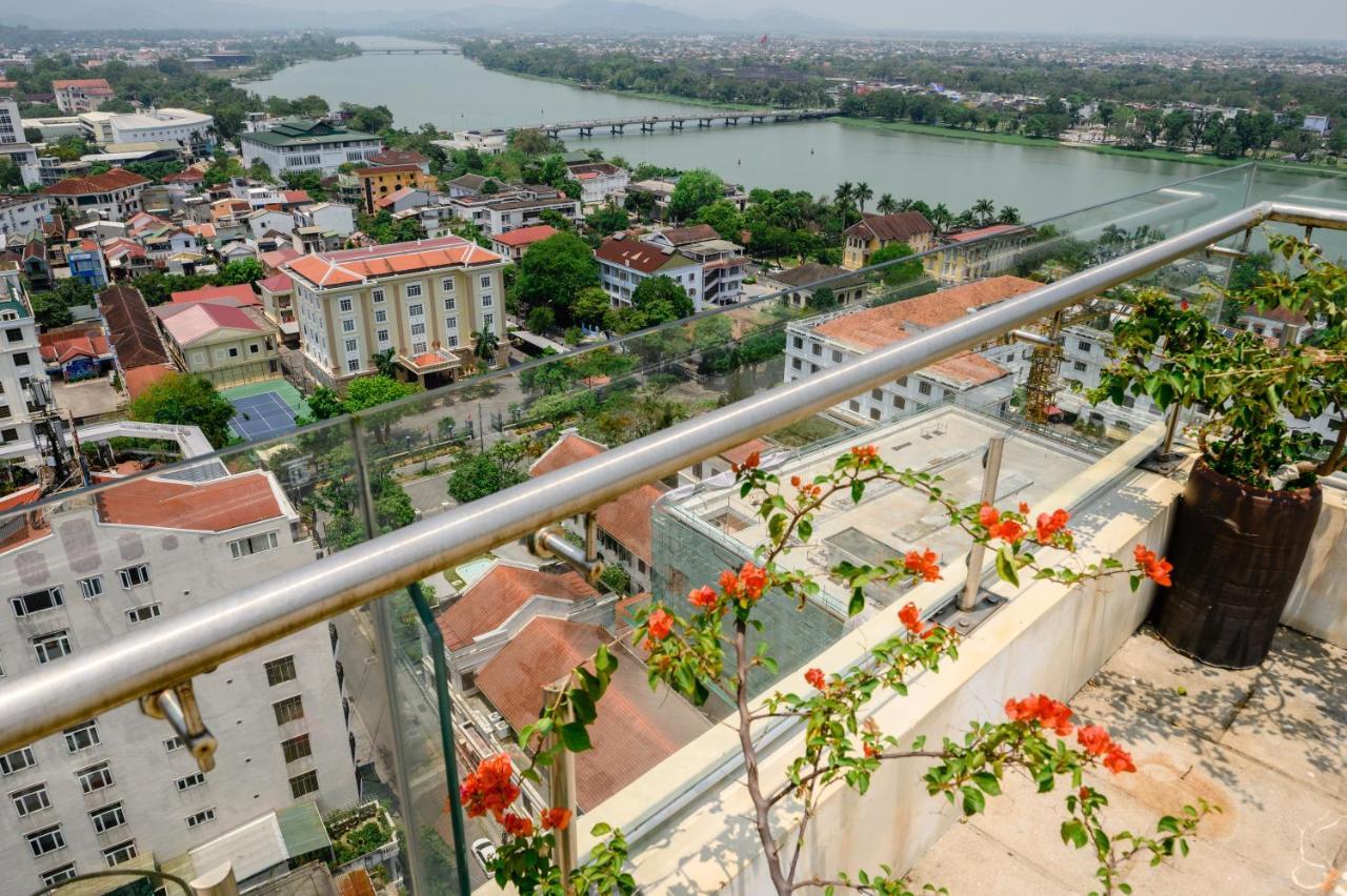 Ttc Imperial Hotel Hue Exteriör bild