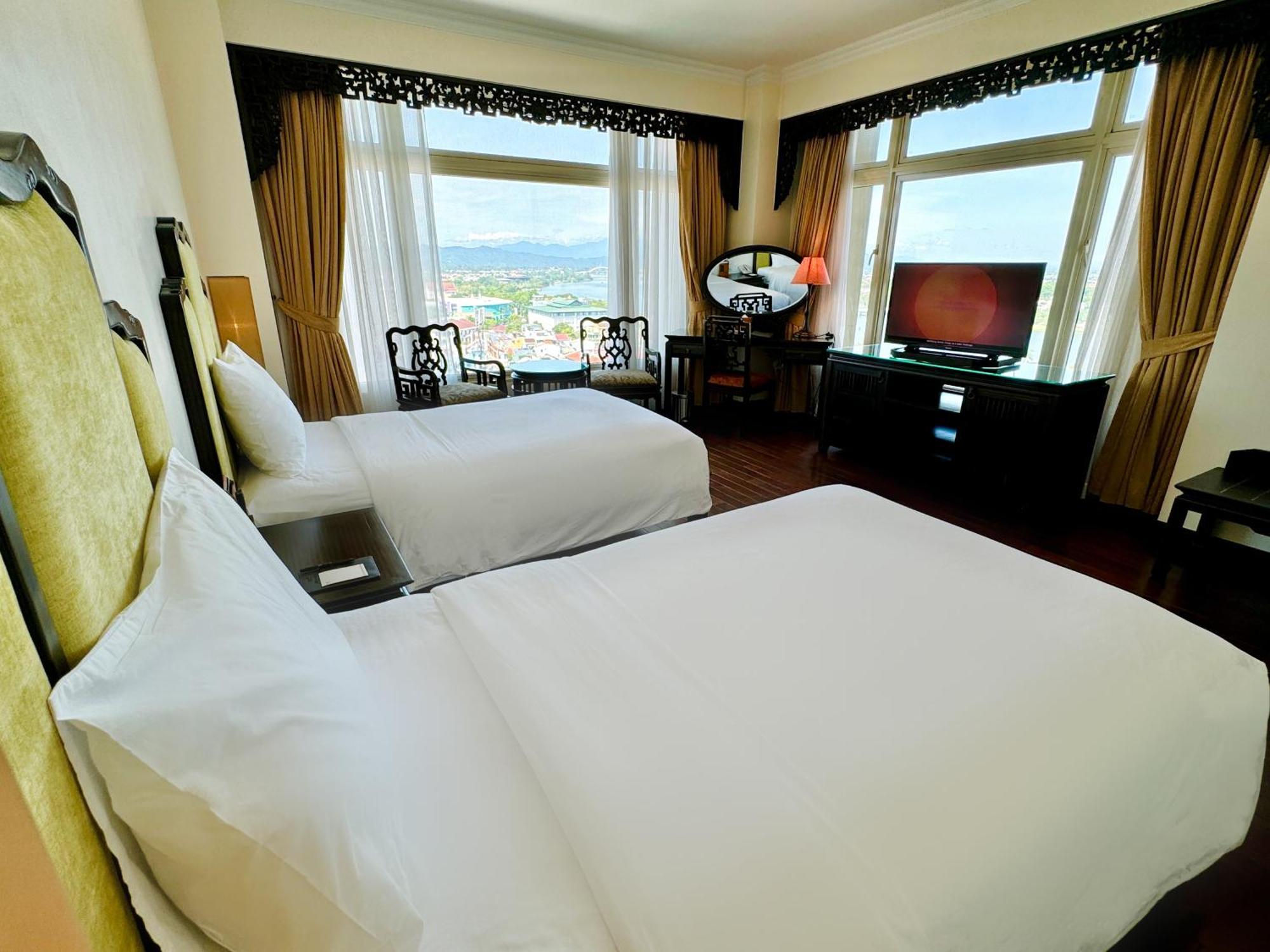 Ttc Imperial Hotel Hue Exteriör bild