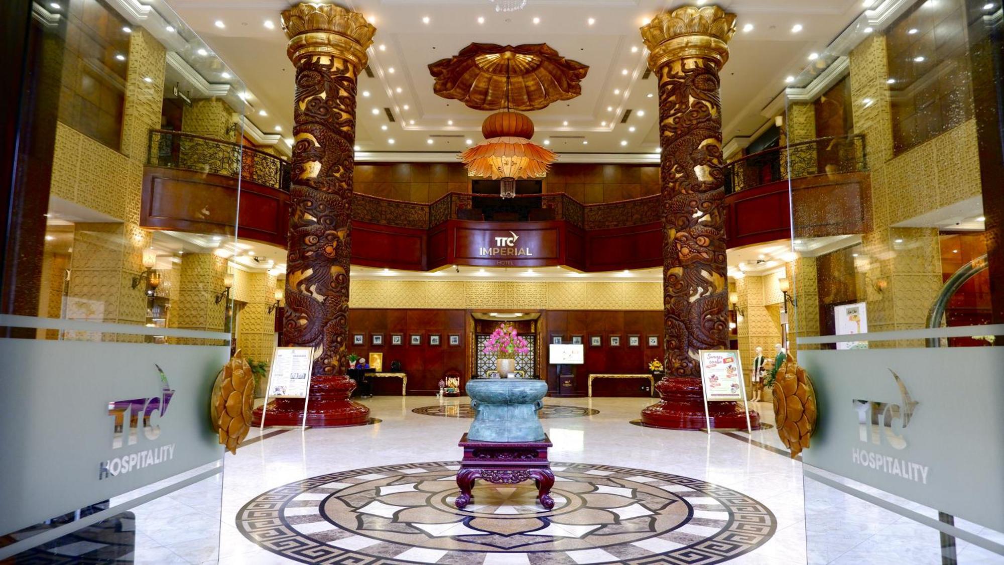 Ttc Imperial Hotel Hue Exteriör bild