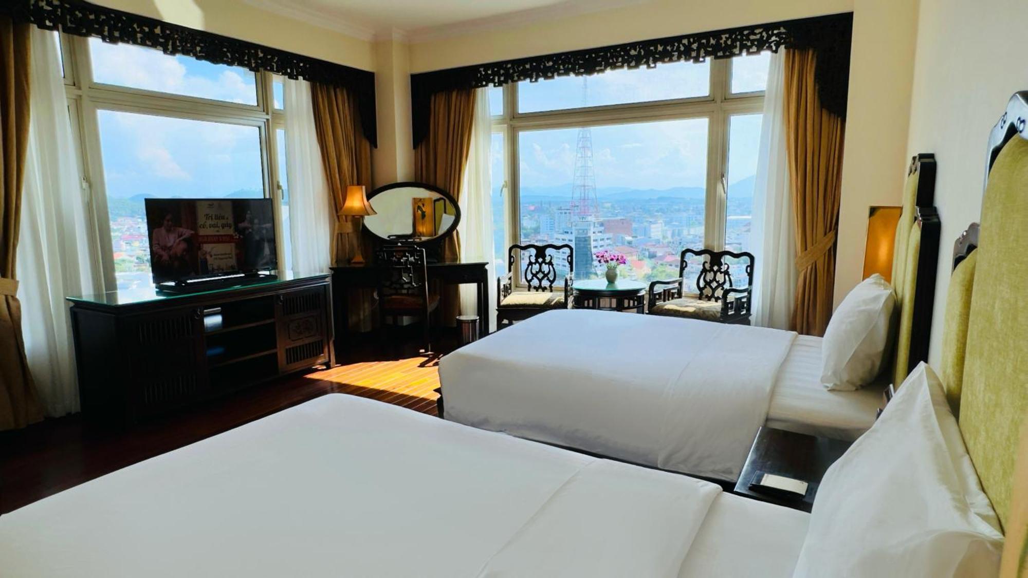Ttc Imperial Hotel Hue Exteriör bild