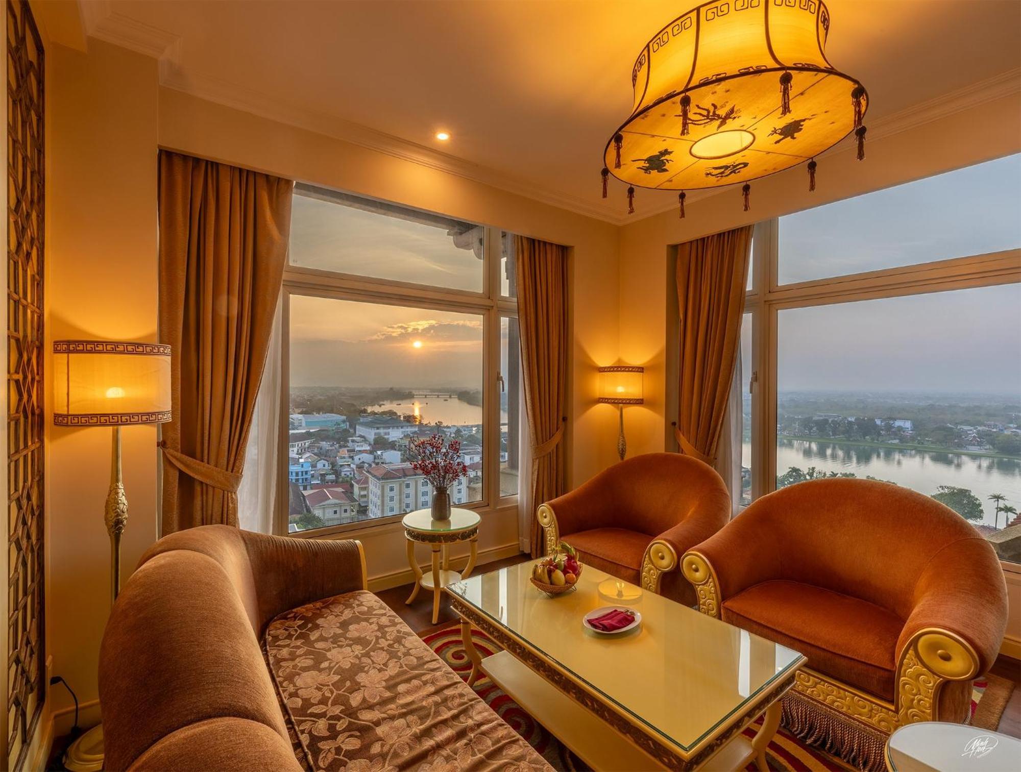 Ttc Imperial Hotel Hue Exteriör bild