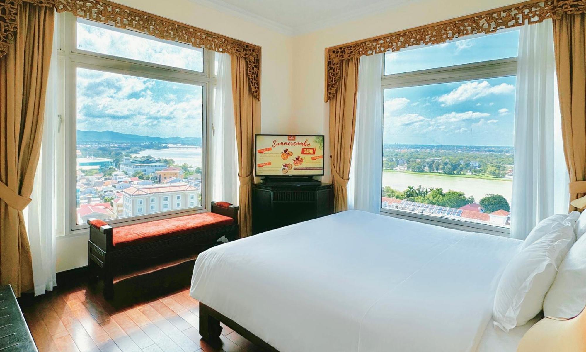 Ttc Imperial Hotel Hue Exteriör bild