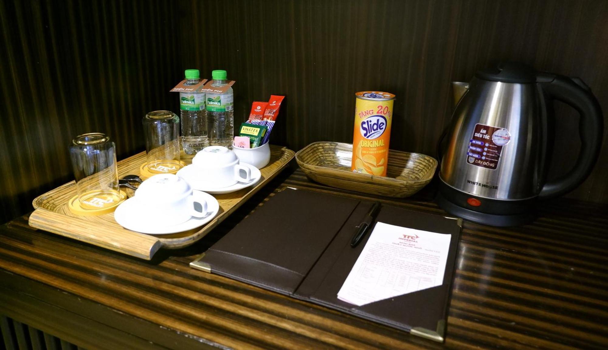 Ttc Imperial Hotel Hue Exteriör bild